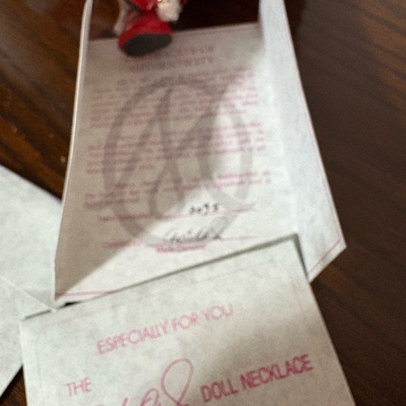 Marie Osmond porcelain doll - Picture 10 of 10